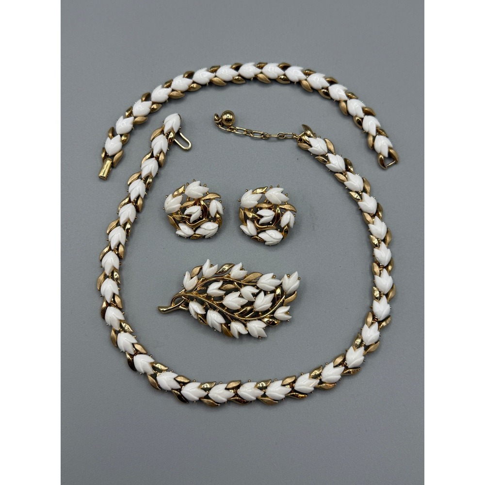 RARE Crown Trifari Alfred Philippe Lily Parure Necklace Bracelet Earrings Brooch